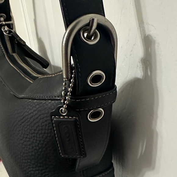 Coach 2008 Black Leather Shoulder/Duffle Bag C0882-F12321 - Picture 2 of 16